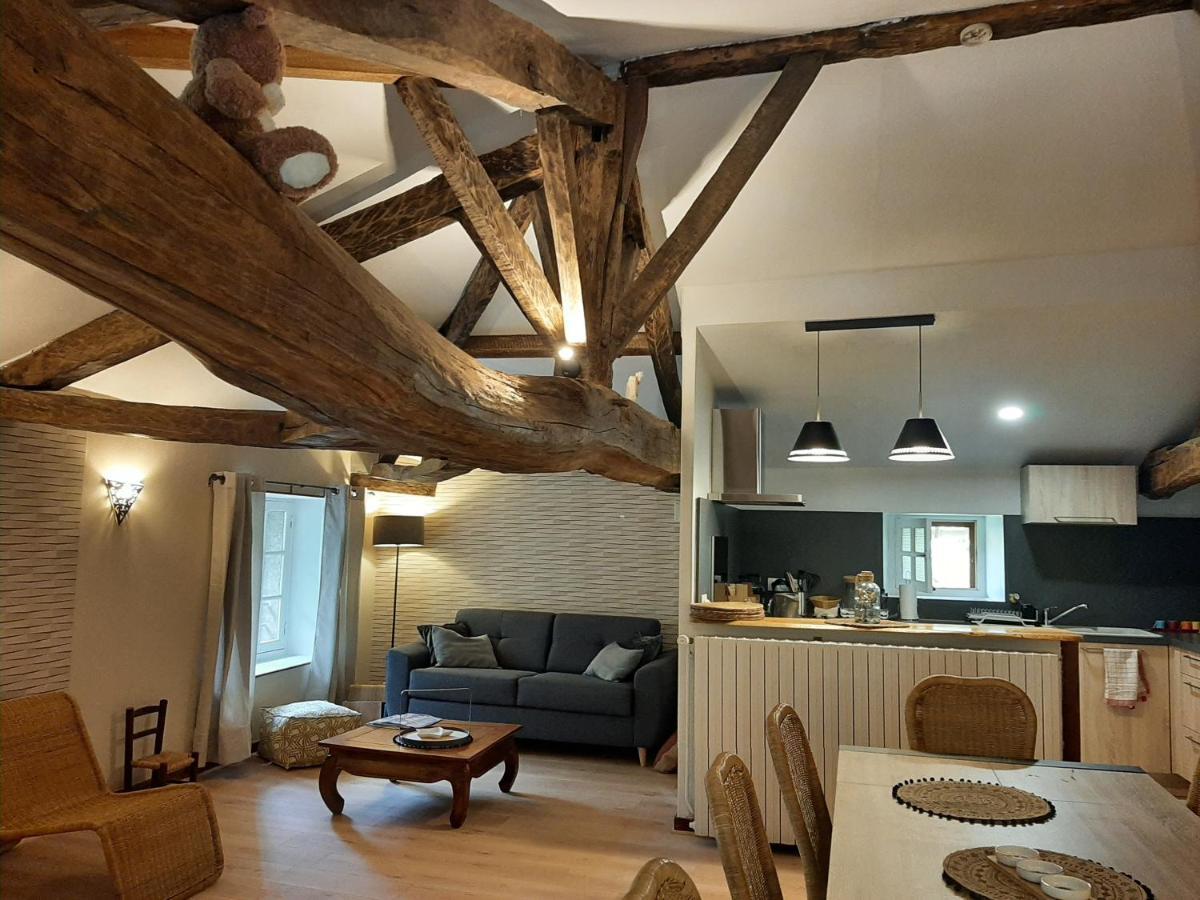 Chateau De Mornay